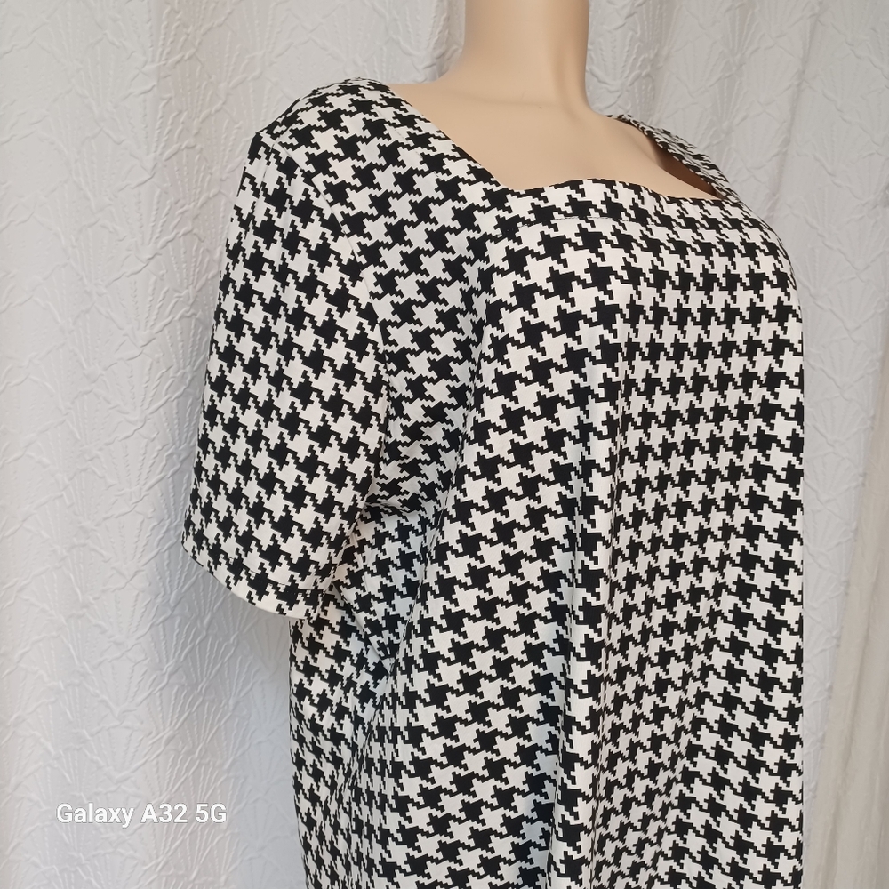 Jessica London Women Size 1X Black and White Houndstooth Blouse - Picture 4 of 12